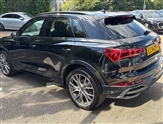 Audi Q3 Image 6