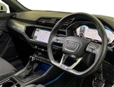 Audi Q3 Image 6