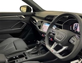 Audi Q3 Image 6