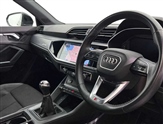 Audi Q3 Image 6