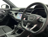 Audi Q3 Image 6