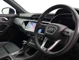 Audi Q3 Image 6