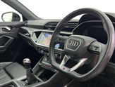 Audi Q3 Image 6