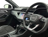 Audi Q3 Image 6