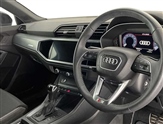 Audi Q3 Image 6