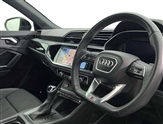 Audi Q3 Image 6