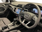Audi Q3 Image 6