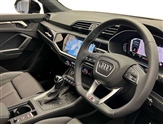 Audi Q3 Image 6