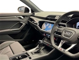 Audi Q3 Image 6
