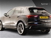 Audi Q3 Image 3
