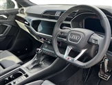 Audi Q3 Image 6