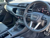 Audi Q3 Image 6