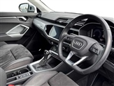 Audi Q3 Image 6