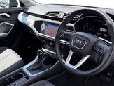 Audi Q3 Image 6
