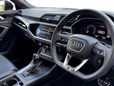 Audi Q3 Image 6