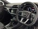 Audi Q3 Image 6