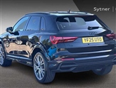 Audi Q3 Image 3