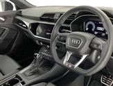 Audi Q3 Image 6