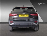 Audi Q3 Image 6