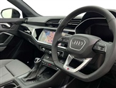 Audi Q3 Image 6