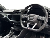 Audi Q3 Image 6