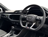 Audi Q3 Image 6