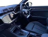 Audi Q3 Image 2