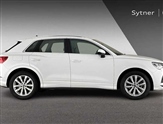 Audi Q3 Image 4