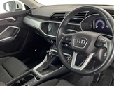 Audi Q3 Image 6