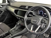 Audi Q3 Image 6