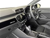 Audi Q3 Image 2