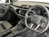Audi Q3 Image 6