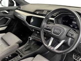Audi Q3 Image 6