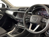 Audi Q3 Image 6