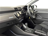Audi Q3 Image 2