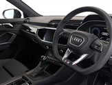 Audi Q3 Image 6