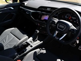 Audi Q3 Image 6
