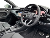 Audi Q3 Image 6