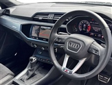 Audi Q3 Image 6