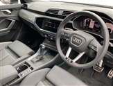 Audi Q3 Image 6