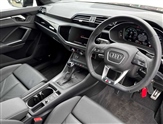 Audi Q3 Image 6