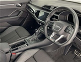 Audi Q3 Image 6