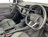 Audi Q3 Image 6