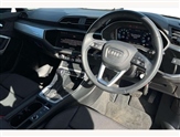 Audi Q3 Image 6