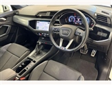 Audi Q3 Image 6