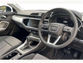 Audi Q3 Image 6