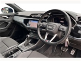 Audi Q3 Image 6