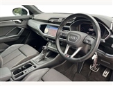 Audi Q3 Image 6