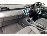 Audi Q3 Image 2