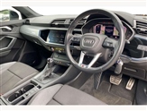 Audi Q3 Image 6